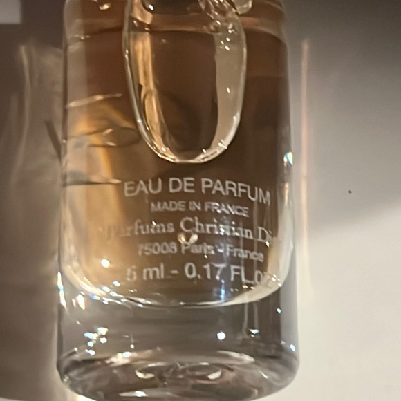 DIOR joy travel sized perfume. New 5 ml bottle, new in box - Picture 6 of 8